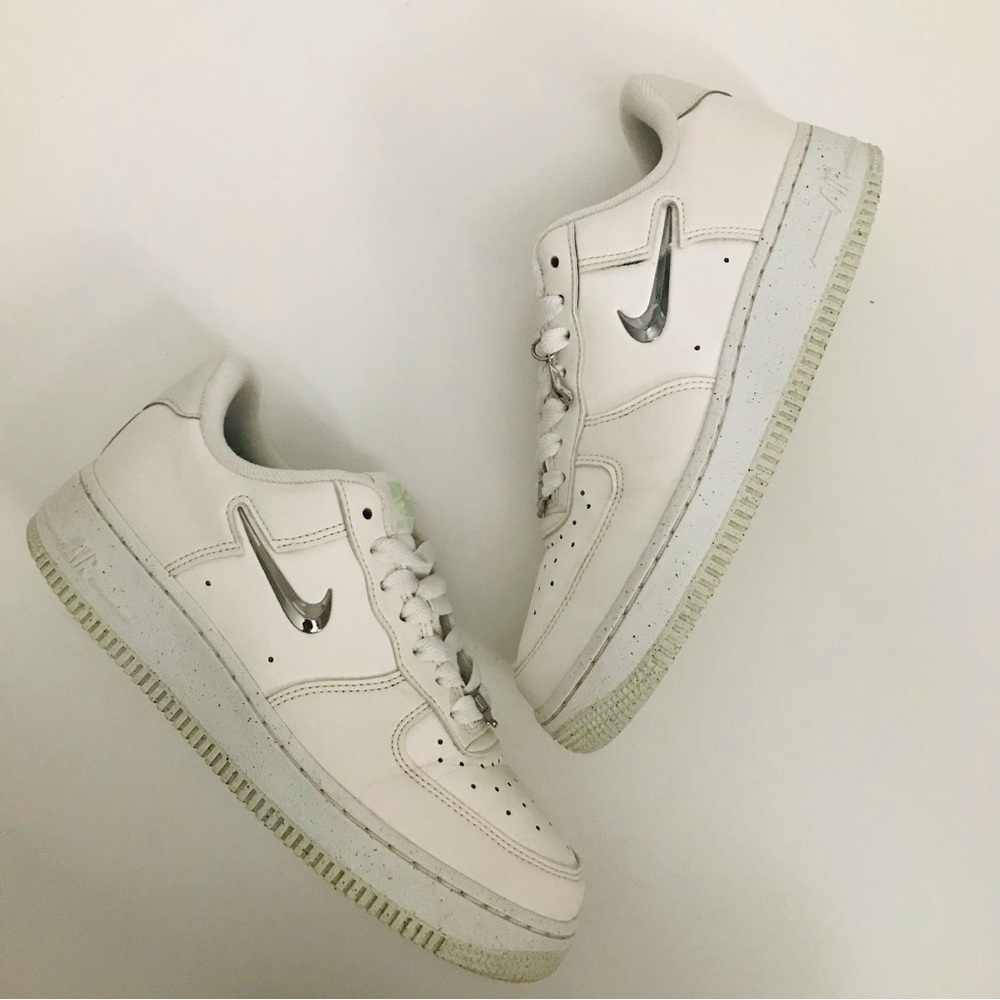 NIKE AIR FORCE 1 '07 SE NEXT NATURE 'SAIL VAPOR GREEN
